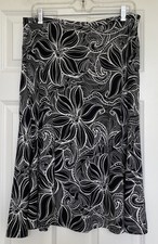 Vintage Talbots Midi Flare Skirt Size M Black White Floral Pull On Elastic Waist