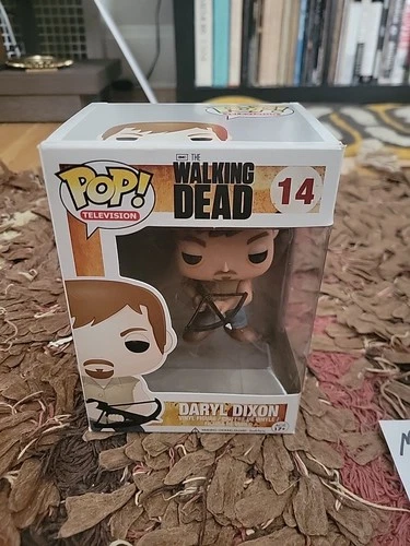 Funko Pop! Vinyl: The Walking Dead - Daryl Dixon - (w/ Crossbow) #14