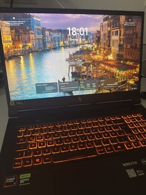 Acer Nitro V17 AI ANV17-41-R7VZ 17.3'' FHD Ryzen 7 260 RTX5070 32GB/1TB Win11