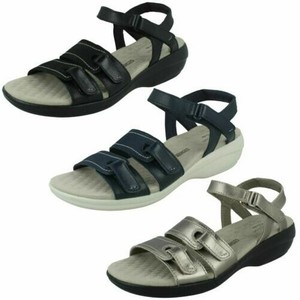 sandals clarks ladies