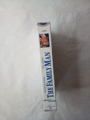 The Family Man VHS Nicolas Cage 2001 - Picture 4 of 7