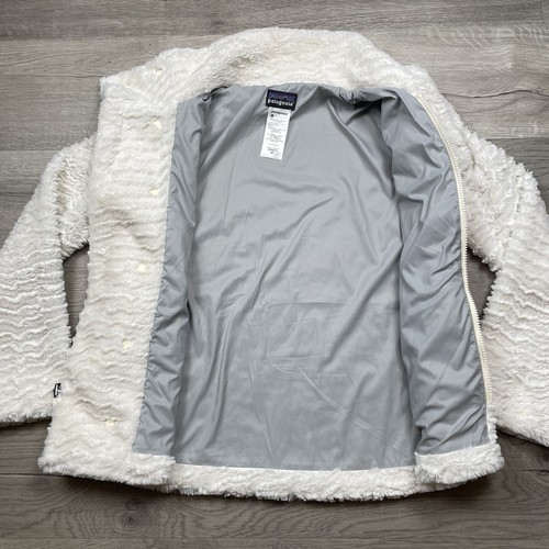 Patagonia Pelage Jacket Womens XS Faux Fur Cream Beige Full Zip Snap Cozy Style - Picture 3 of 14
