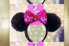 Minni Heart Shaped Diamond Sequin Bow Costume Earrings