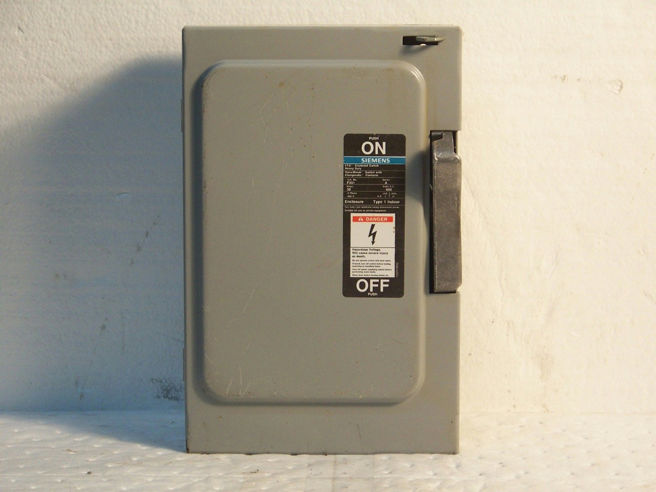Siemens F351 Heavy Duty Enclosed Switch T43930