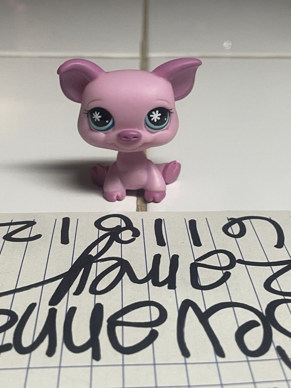 Hasbro Littlest Pet Shop LPS Pink Pig Animal Figure Toy 2006
