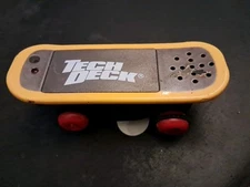 Tech Deck  Rare Electronic Voice Command Talk Back Motorized Skateboard