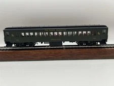 HO Walthers Heavyweight 65' Branchline Coach - C&O Imperial Saloon #736