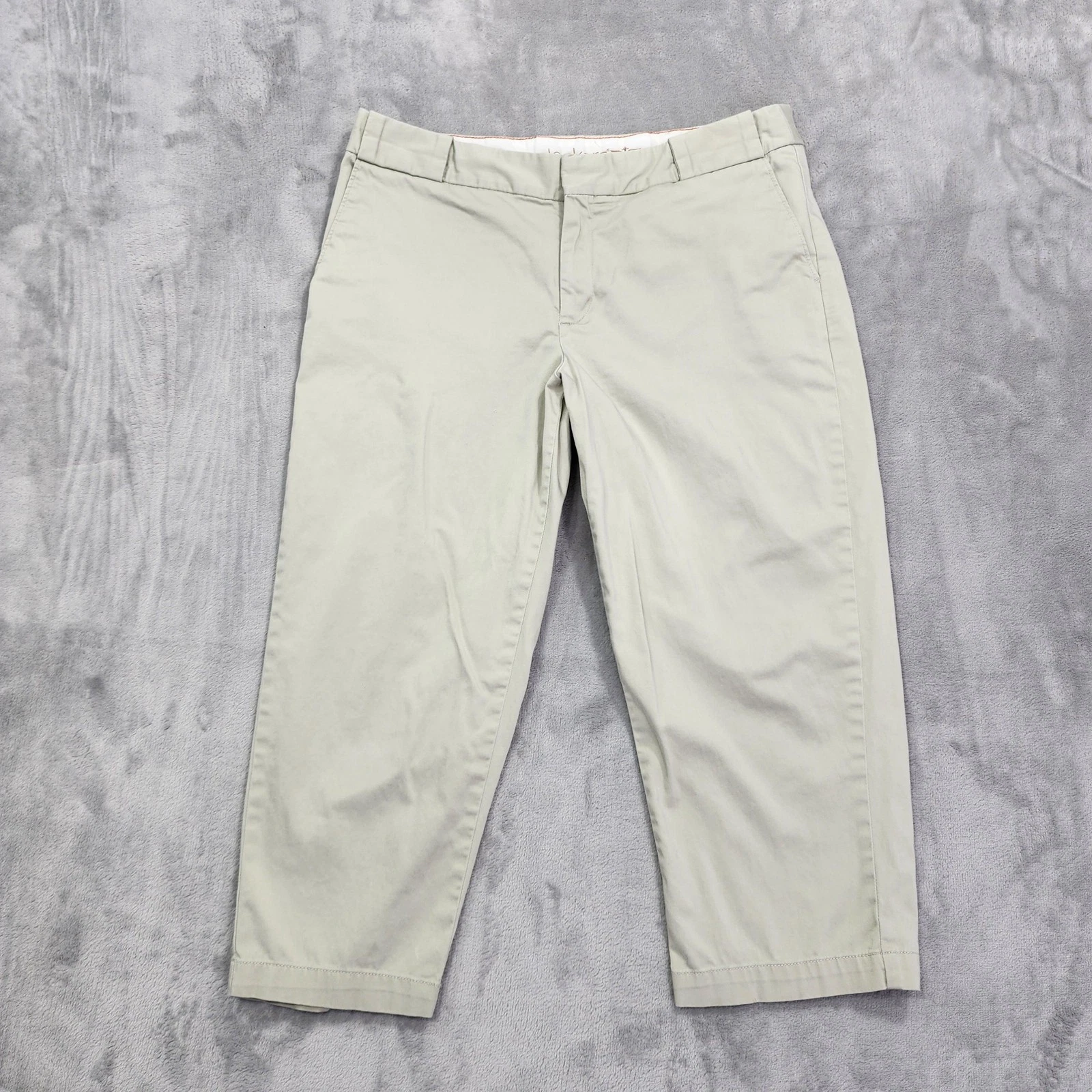 Dockers Pants Womens 8 Beige Capri Straight Leg Stretch Twill Casual Chino