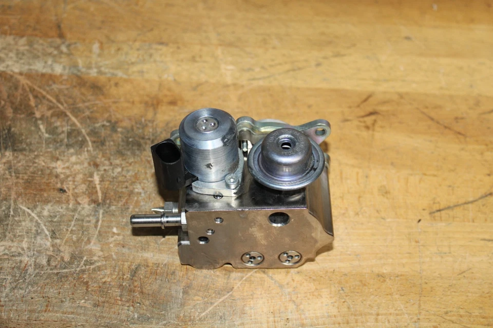 07-12 Mini Cooper S R55 R56 R57 1.6L N14 Turbo High pressure Fuel Injection Pump Foto 4 de 4