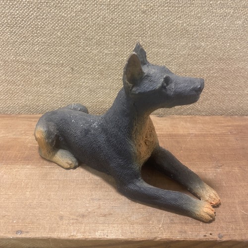 Doberman Pinscher Figura de resina pesada Estatua Black Tan Vintage - Imagen 4 de 7