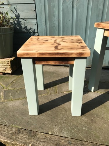 Chunky solid oak dual nesting table’s , scorched - sanded & waxed table top’s - Picture 20 of 22