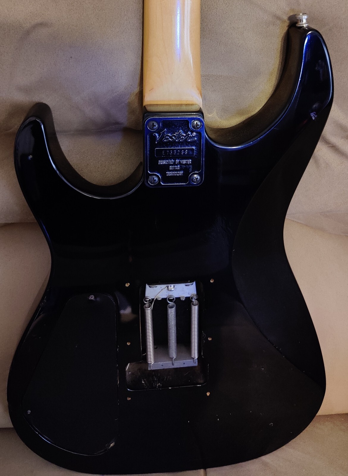 Hard to find Vintage 80s Vester Maniac electric guitar.Floyd Rose.Made