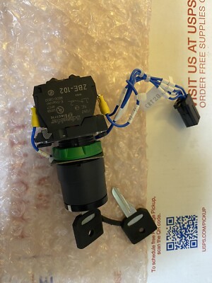 Fanuc NEW 2-position Key Switch A05B-2601-C071 BX89 2601-K201 CRT28 2650-H106