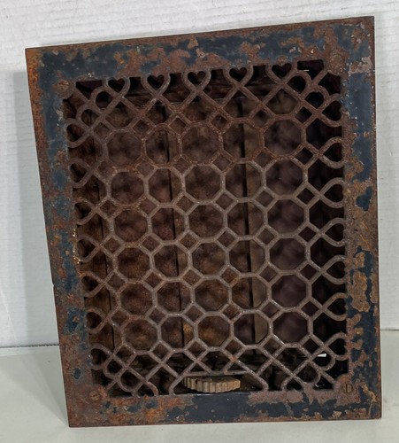 VTG ORNATE CAST IRON REGISTER 14x12 outside