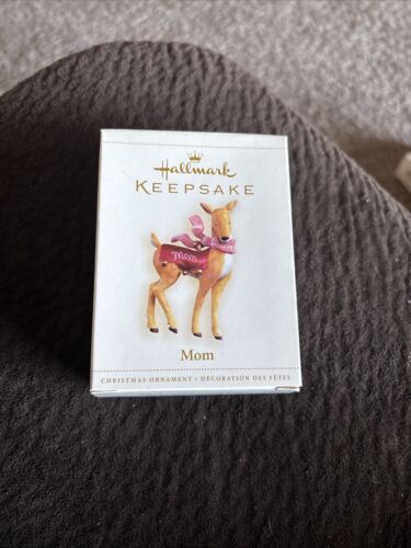 Mom Reindeer Hallmark Christmas Keepsake Ornament 2006 New In BOX NIB