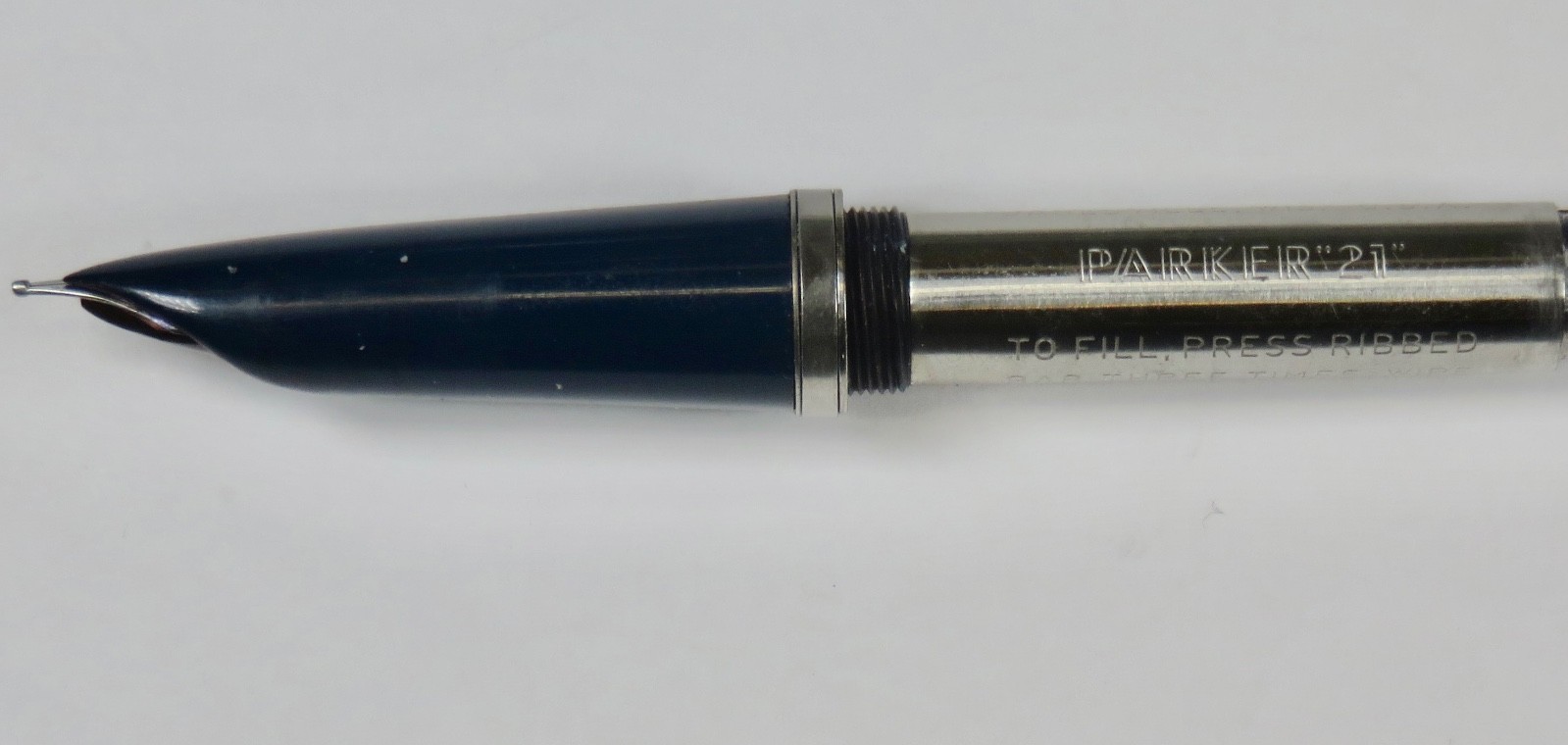 Vintage Parker 21 Fountain Pen Navy Blue, Chrome Cap