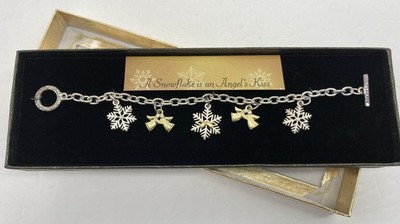 Angel s Kiss Snowflake/Angel Charm Bracelet