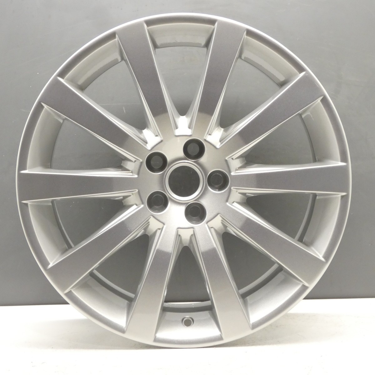 Jaguar XF X250 2008-2015 19