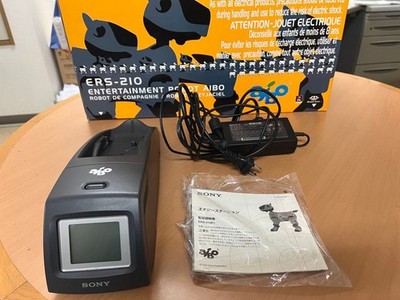 Sony AIBO ERS 210 Robot Dog Serviced Working with Orginal Carry Case ERA-210C1