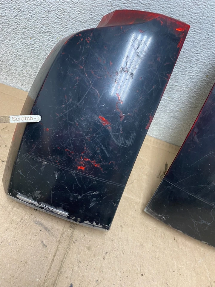 2005 to 2007 Volvo Xc70 V70 Left+Right set Tail Lights Oem R7736 PS - Image 4 of 4