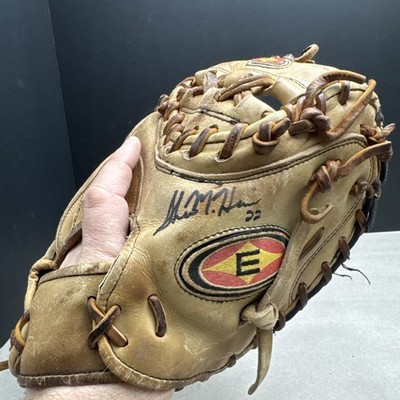 Easton E-PRO-20  33  Baseball Softball Catchers Mitt Right Hand Throw