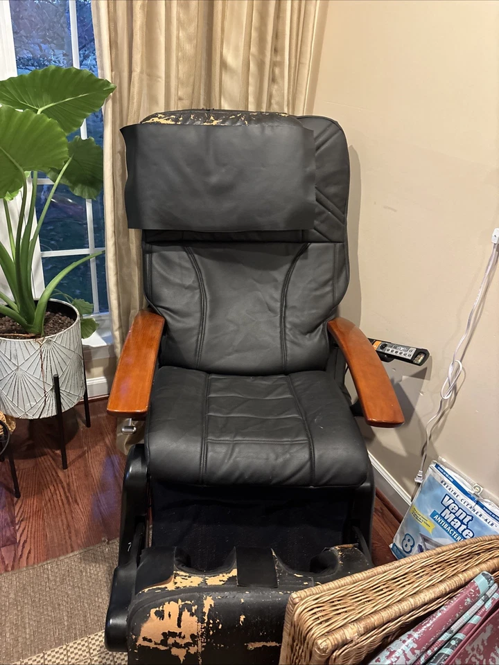Silla de masaje (funcionando) necesitas venir a recogerla Foto 2 de 3