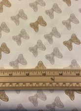 Fat Quarter Disney Minnie Mouse Metallic Bows White 100% Cotton Quilting Fabric