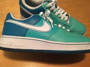 teal nikes mens