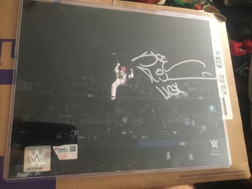 Signed Shawn Michaels 8x10 WrestleMania 12 HBK Hall Of Fame WWF Entrance Auto - Picture 1 of 2