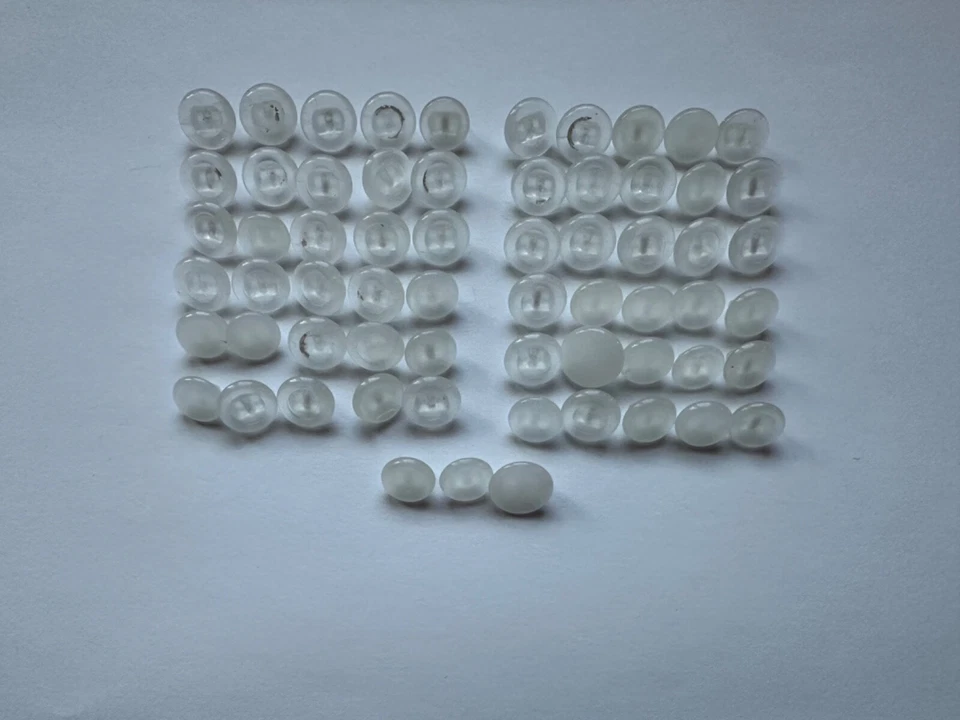 数量 63 复古礼服玻璃收藏品纽扣套装大约 20 世纪 50 年代中世纪时代 — 第 2/4 张图片