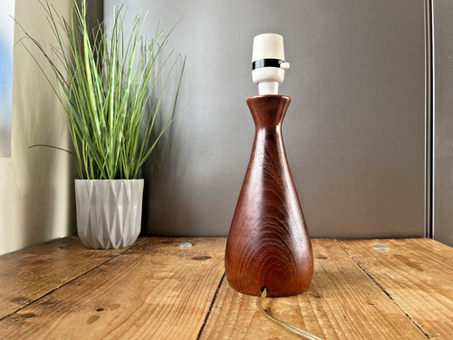 MID CENTURY 60'S 70'S SCANDI TURNED TEAK DANISH DESK BEDSIDE LIGHT TABLE LAMP - Picture 6 of 11