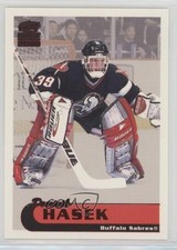 1999-00 Pacific Paramount Red Dominik Hasek #28 HOF 0c1o