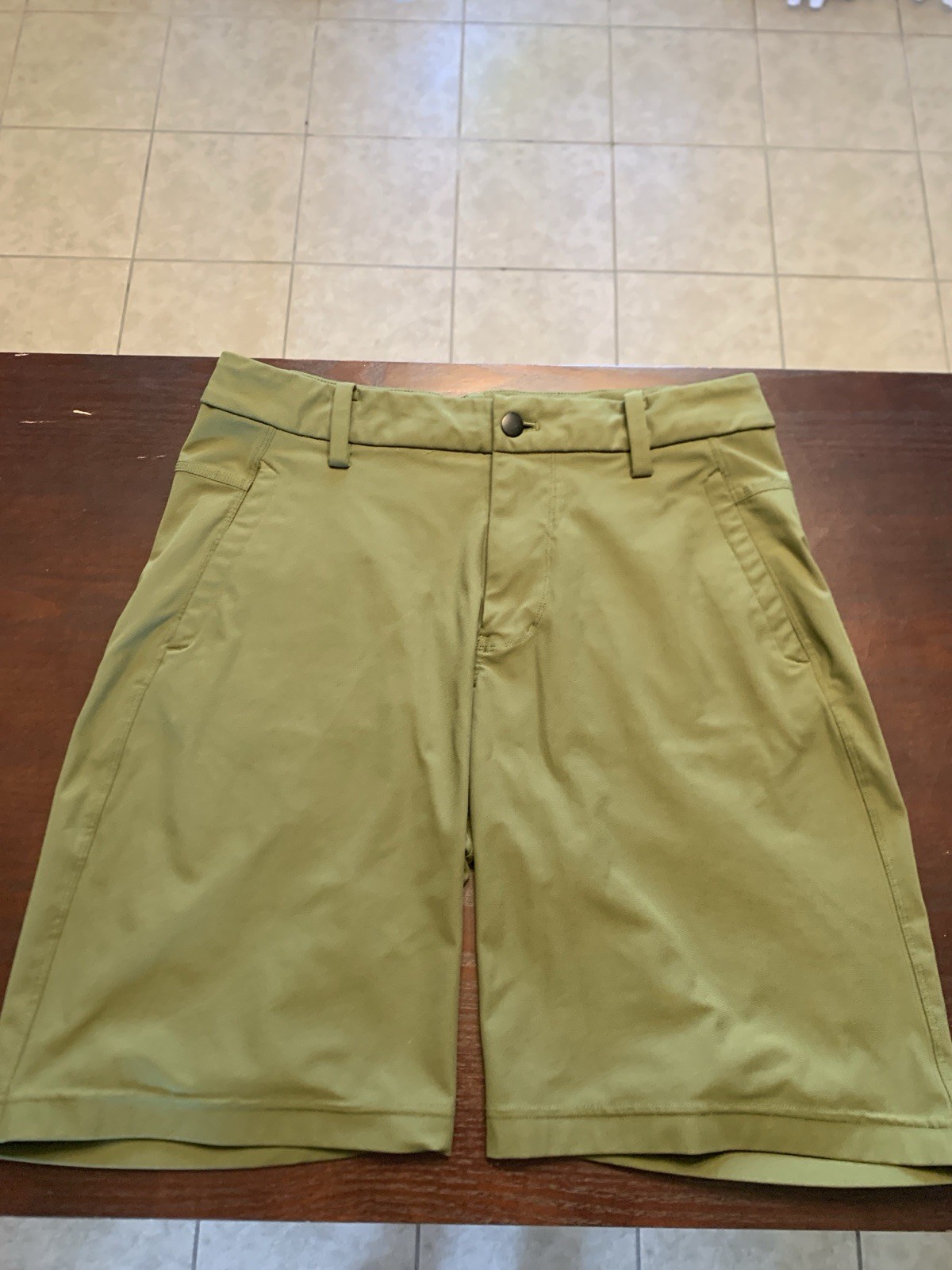 Lululemon Men’s Golf Shorts Green 32 Regular Fit 9