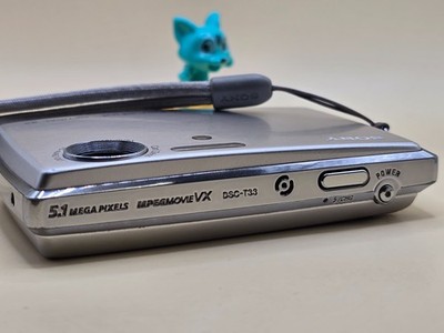 Sony Cyber-shot DSC-T3 5.1MP Digital Camera - Silver for sale