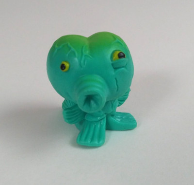 The Ugglys Pet Shop Series 2 Slimiest Light Blue Suffering Suckerfish