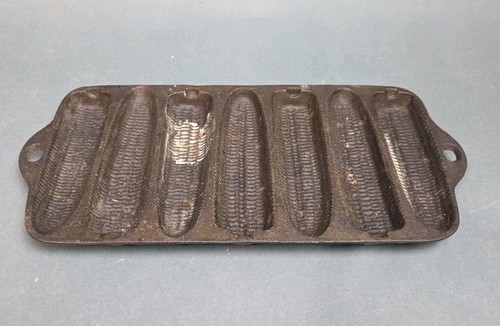 Vintage Cast Iron Corn On The Cob Cornbread Muffin Mold 13" X 6"