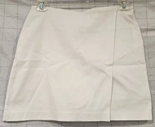 Crown & Ivy Skort White Pull on Womens Size 6 Stretch Tennis Golf EUC