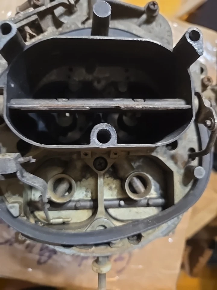 Camión Ford Motorcraft 4300 años 70 carburador Ford F100 F250 usado completo Foto 2 de 4