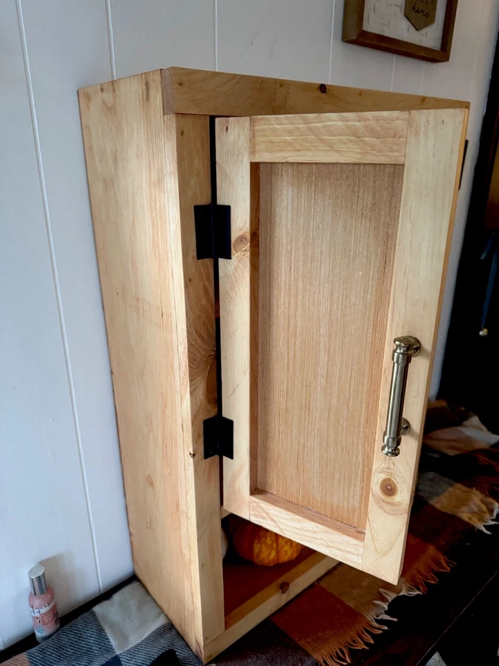 Beautiful Handmade Cabinet With A Maple Finish - Image 2 of 4