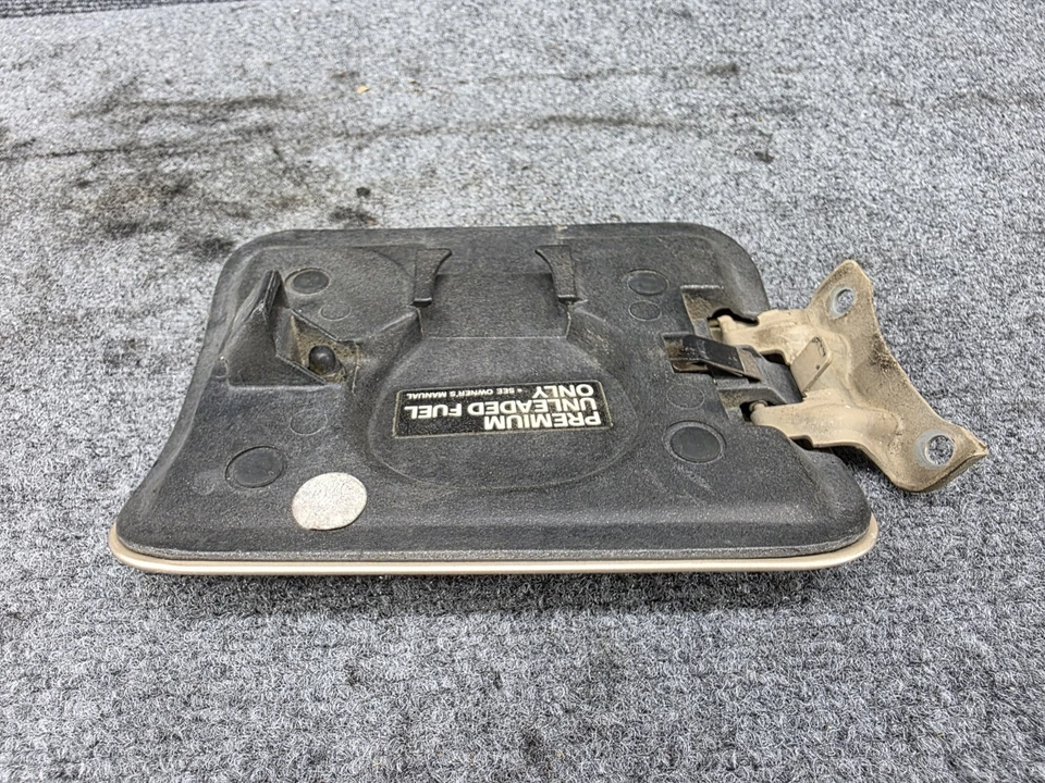 LEXUS 1990-1994 LS400 OEM FUEL GAS FILLER DOOR LID COVER - Image 3 of 4