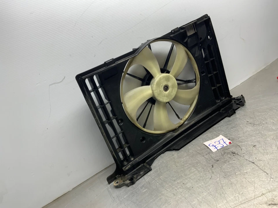 2009 2010 2011 2012 2013 Toyota Corolla Electric Cooling Fan OEM Foto 2 de 4