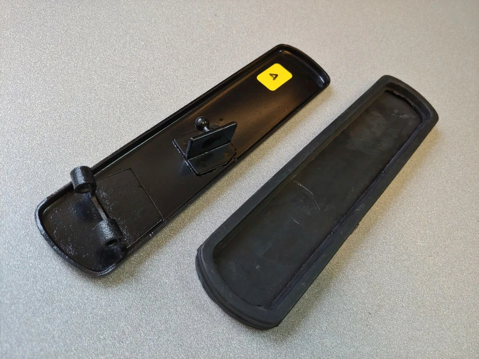 CLEAN USED ORIGINAL PORSCHE 356A 356B 356C 356SC GAS PEDAL ASSEMBLY W NEW PAD 4 — 第 3/4 张图片