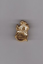pin's boisson / le géant du vin (zamac doré signé Arthus Bertrand) 