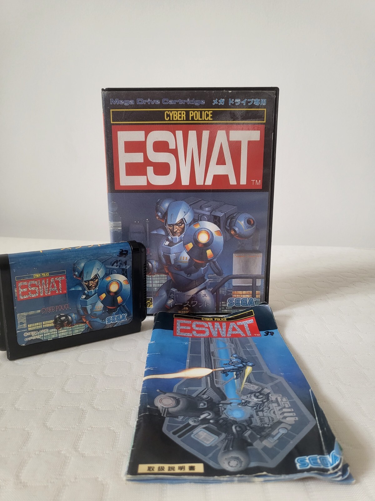 Sega Megadrive Eswat City Under Siege con manual versión completa de Japón 