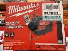 Milwaukee CANADA 100ft. Li-Ion USB Rechargeable Cross Line Laser Level Kit