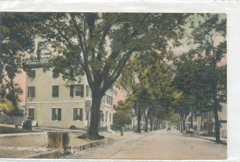 MA PLYMOUTH  -- COURT STREET - POSTCARD