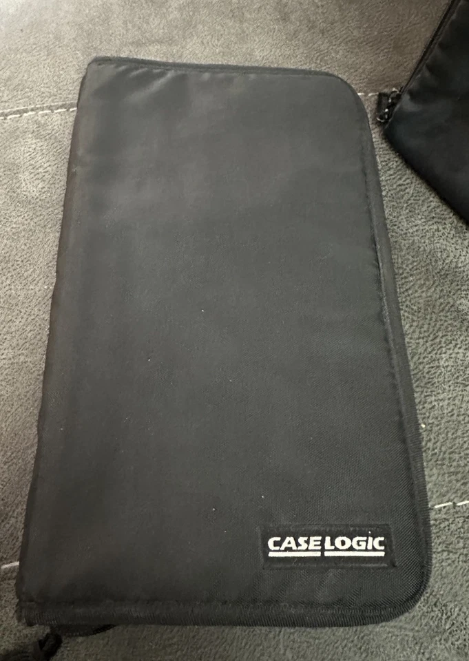 Estuche de Transporte Case Logic CD Negro Nylon Almacenamiento Bolsa 30 y 24 CD Suave de Colección Foto 4 de 4