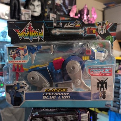 Voltron Blue Lion 40th Anniversary  Legendary Series Playmates NEW DAMAGED BOX W