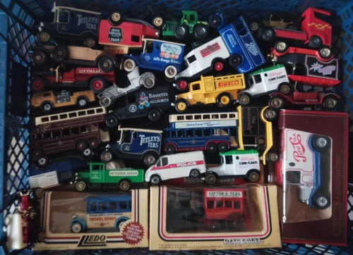 VINTAGE DIECAST TOY / MODEL JOB LOT CORGI LLEDO DAYS GONE & OTHERS TRUCKS VANS