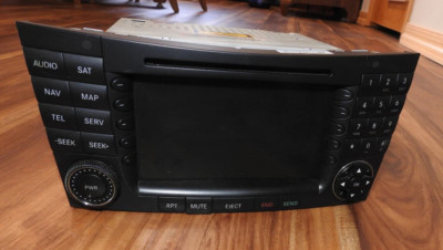 2003-2008 Mercedes W211 BECKER BE 7040 Command Hig HeadUnit Nav/Radio/CD Display